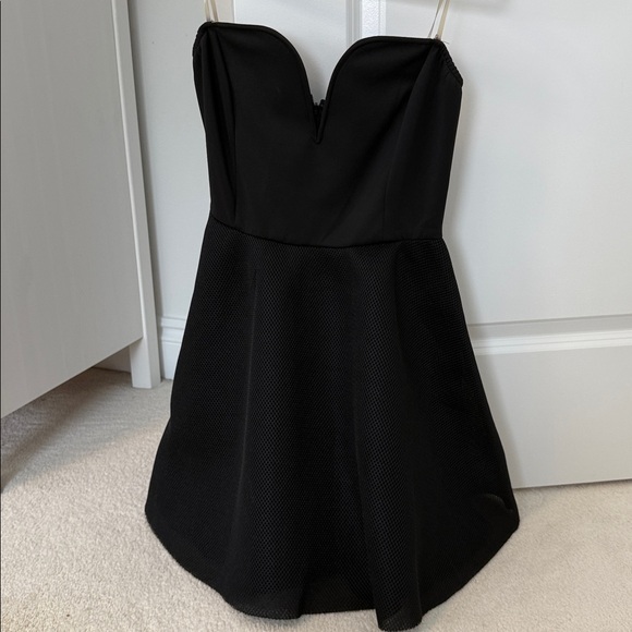 Honey Punch Black Strapless ALine Dress - Picture 9 of 14